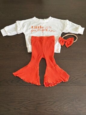 Little Pumpkin Baby Sweatshirt & Orange Flare Pants Set with Bow
